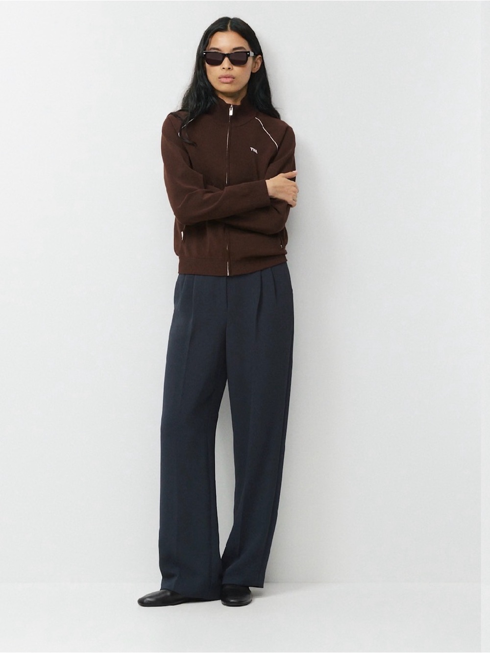 Aritzia Effortless Pant (Black, Short length)